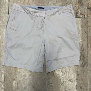 Grey Lands End short, size 16